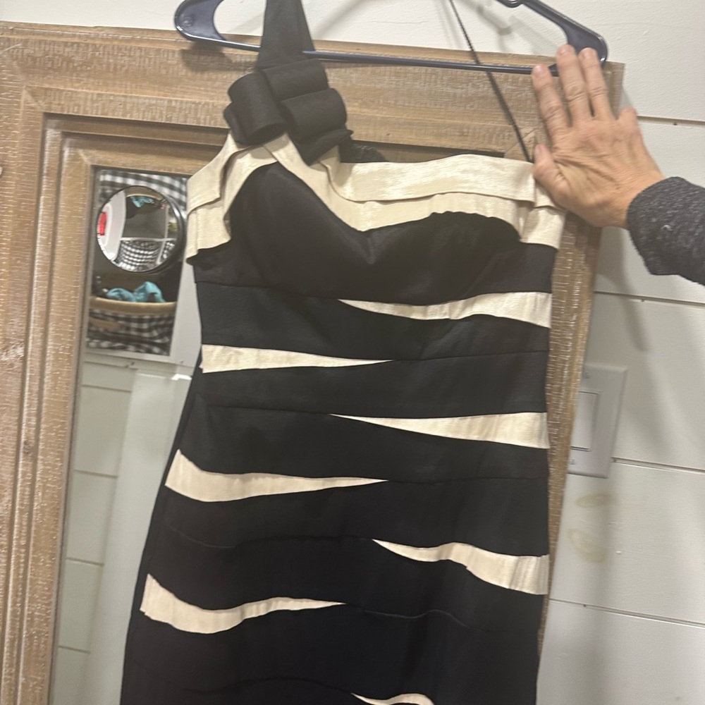 Elegant Black and Cream One-Shoulder Dress